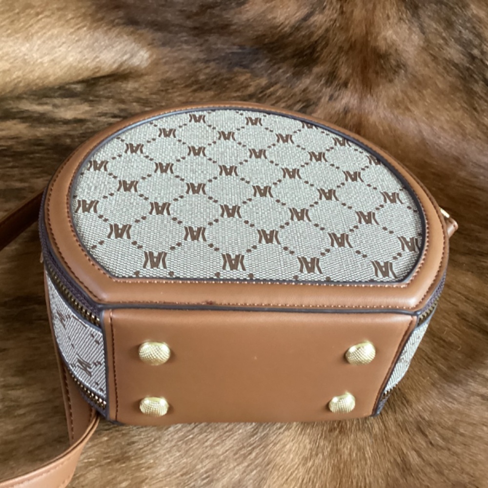 FIDM YIQBEI Monogram Round Crossbody Handbag - Picture 3 of 11